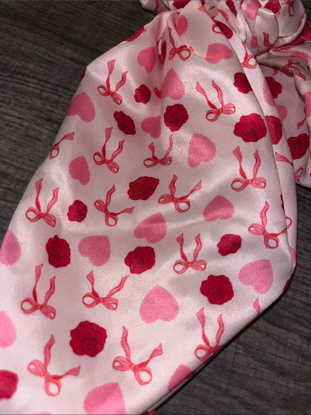 Roses and bow silky long hair tie